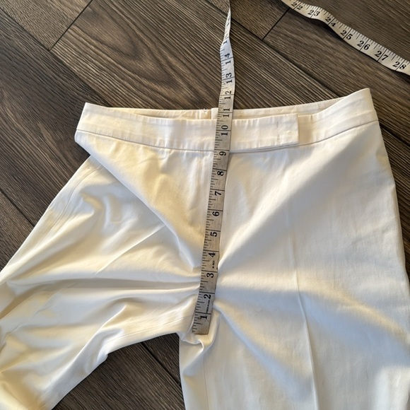 Escada Off-White Classic
Lightweight Cotton Twill Pants size 34 or US 6 - Picture 9 of 11